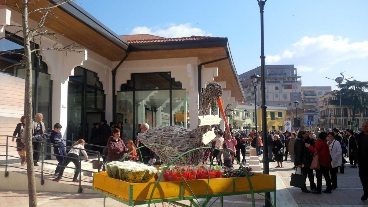 New Bazaar Hotel Tirana Exterior foto